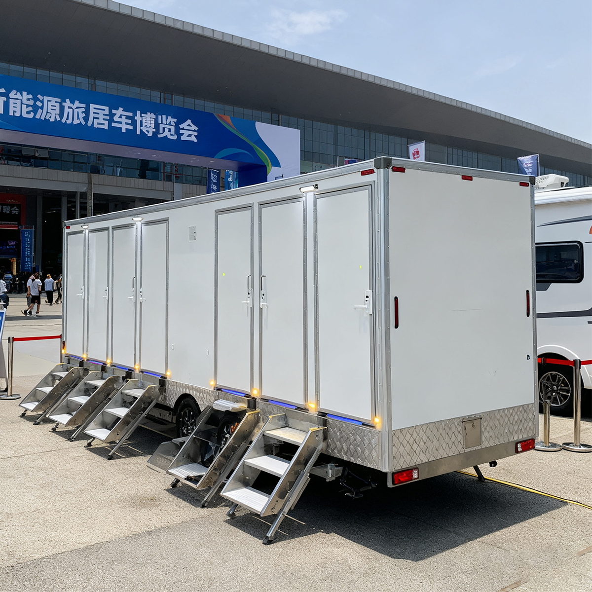 Portable Steel Mobile Bathroom - Outdoor Camping Venues 评论和价格